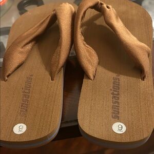 Skechers Brown Flip Flops with Soft Straps